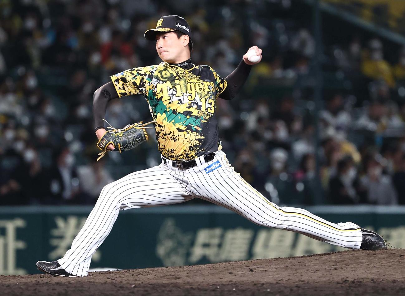 阪神対中日　阪神4番手の岩崎（撮影・上田博志）