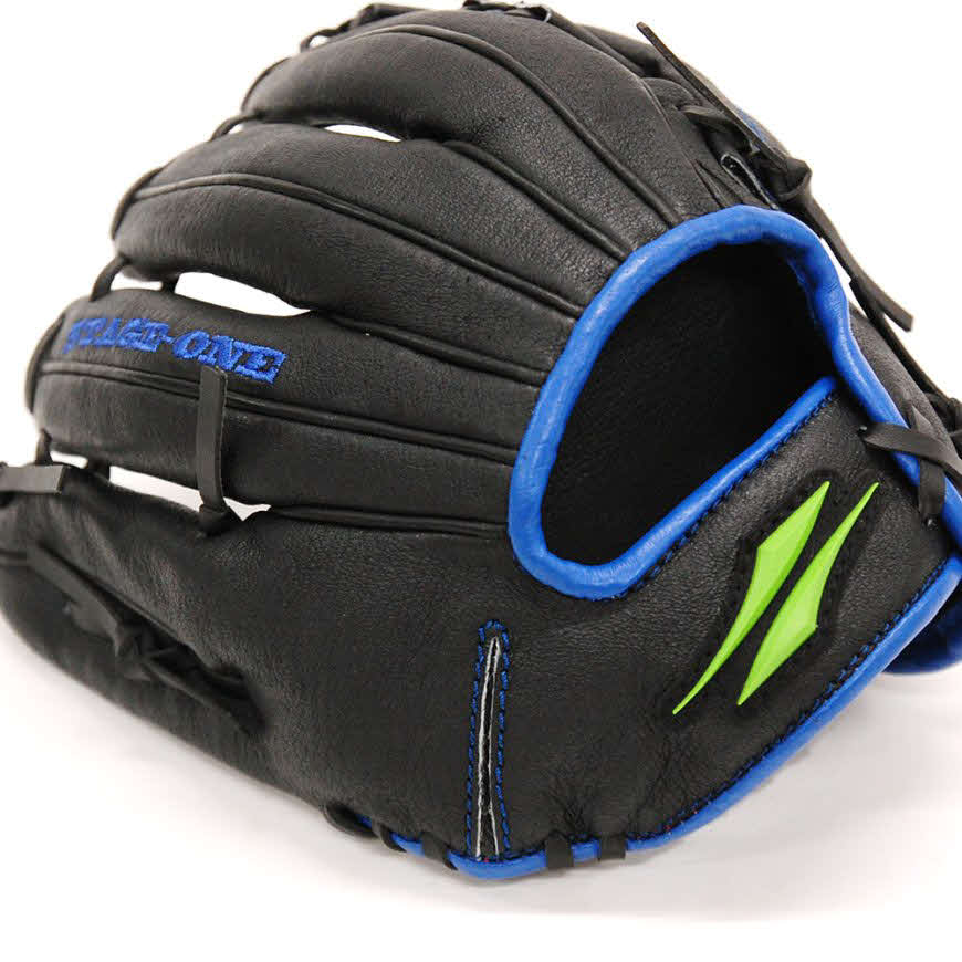 小さな手でも指が動かしやすいように小指部分に大きくスリットが入ったグリーングラブ