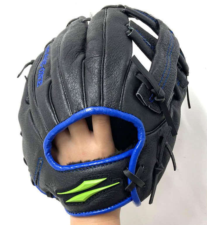 野球初心者用に発売されたグリーングラブ