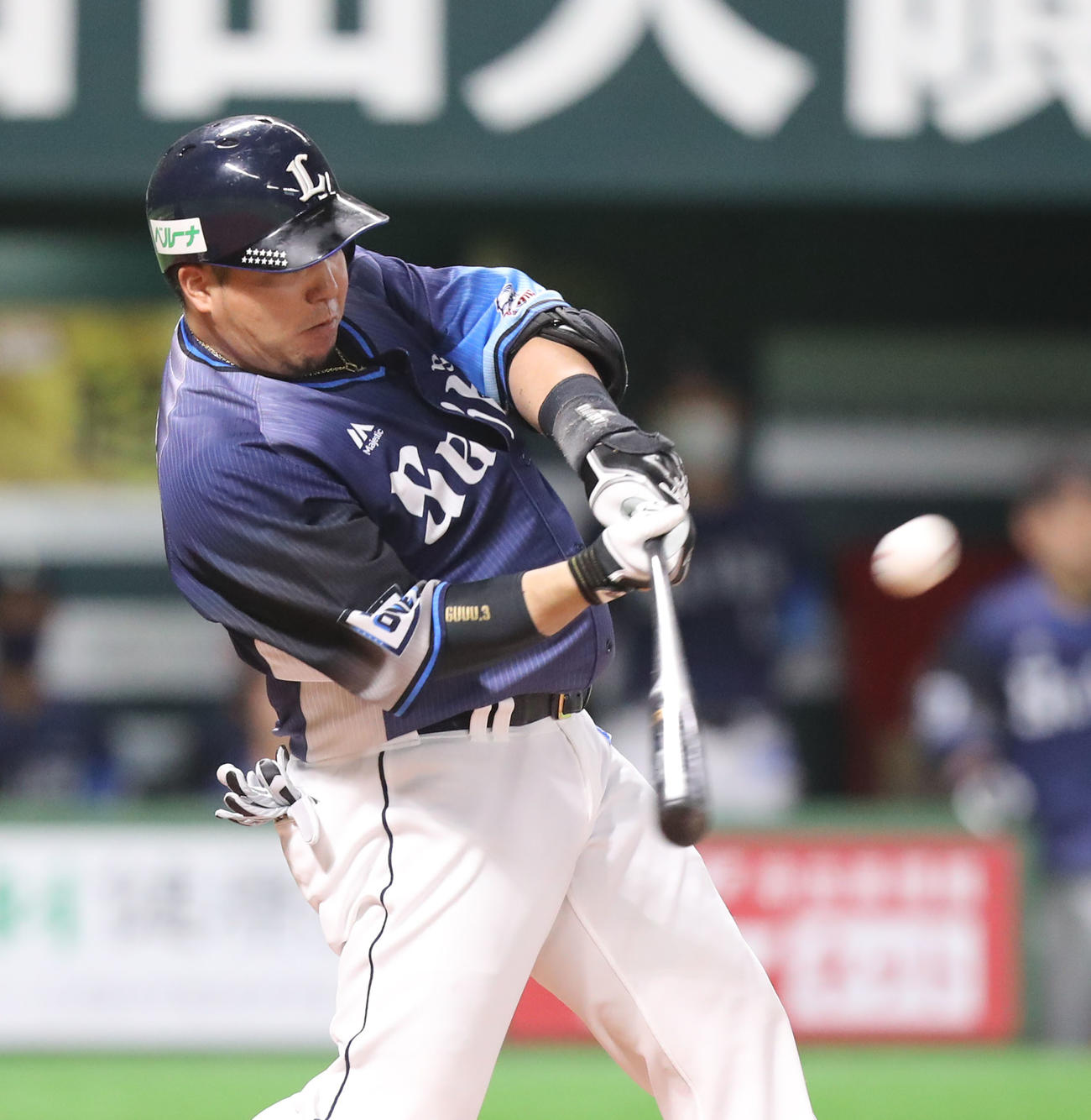 ソフトバンク対西武　1回表西武1死一、二塁、山川は先制の右越え3点本塁打を放つ（撮影・屋方直哉）