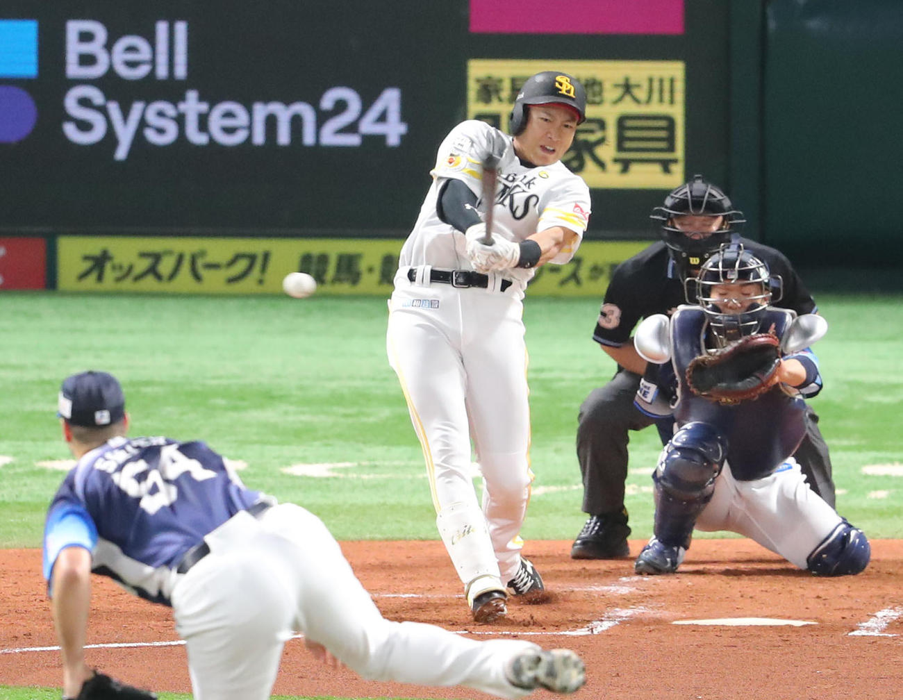 ソフトバンク対西武　1回裏ソフトバンク2死、柳田悠岐は右前安打を放つ（撮影・梅根麻紀）