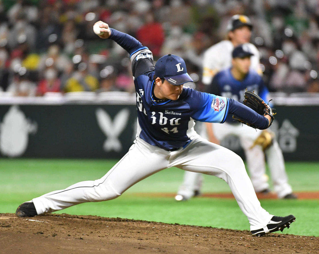 ソフトバンク対西武　2回裏ソフトバンク1死満塁より登板した、西武2番手の与座（撮影・岩下翔太）
