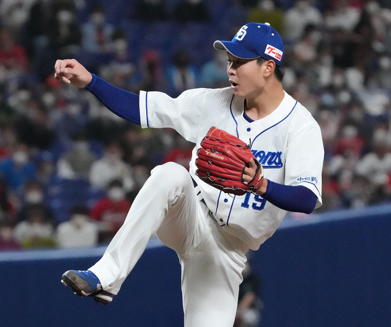 中日対広島　1回表、登板する中日先発の高橋宏（撮影・森本幸一）