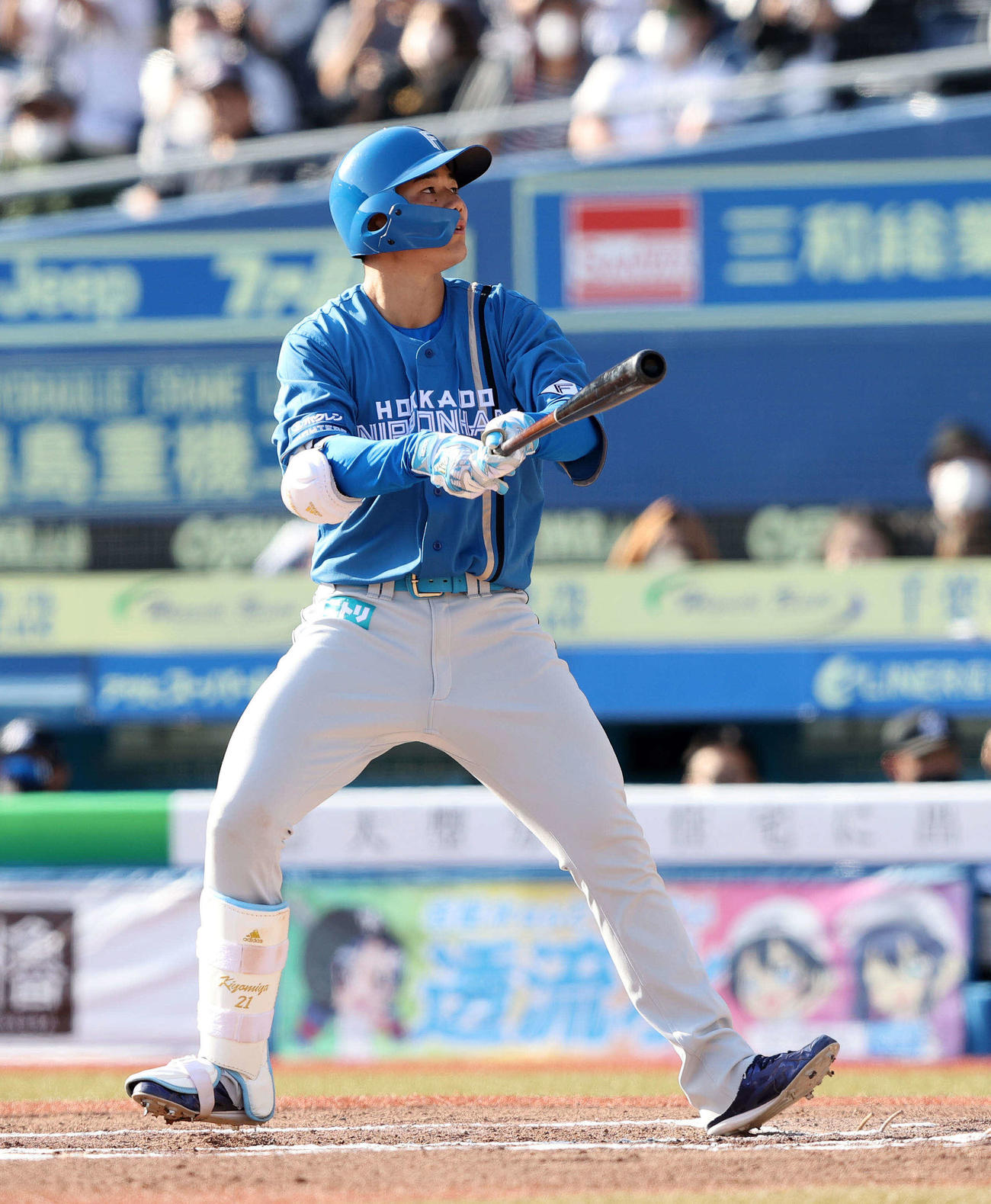 ロッテ対日本ハム　6回表日本ハム2死一塁、清宮は空振り三振で倒れる（撮影・鈴木正人）