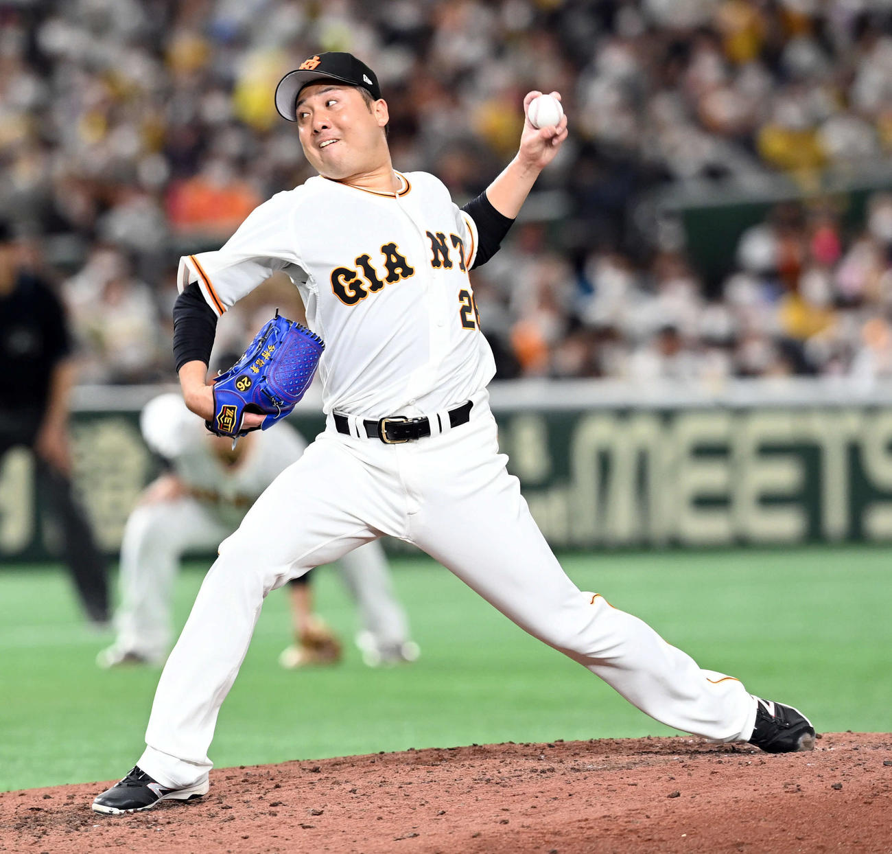 巨人対阪神　7回からマウンドに上がった巨人今村（撮影・たえ見朱実）
