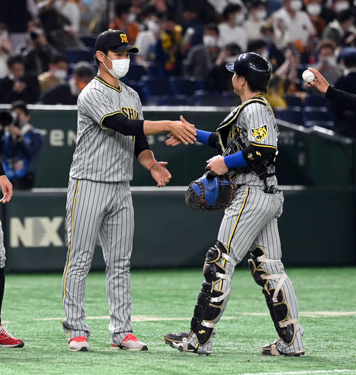 阪神 梅野隆太郎 今季初の決勝打で西純矢強力援護 バッテリーで勝っていかないといけない プロ野球写真ニュース 日刊スポーツ