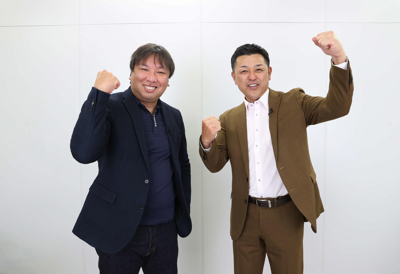 順位予想を行った里崎氏（左）と谷繁氏（撮影・河野匠）