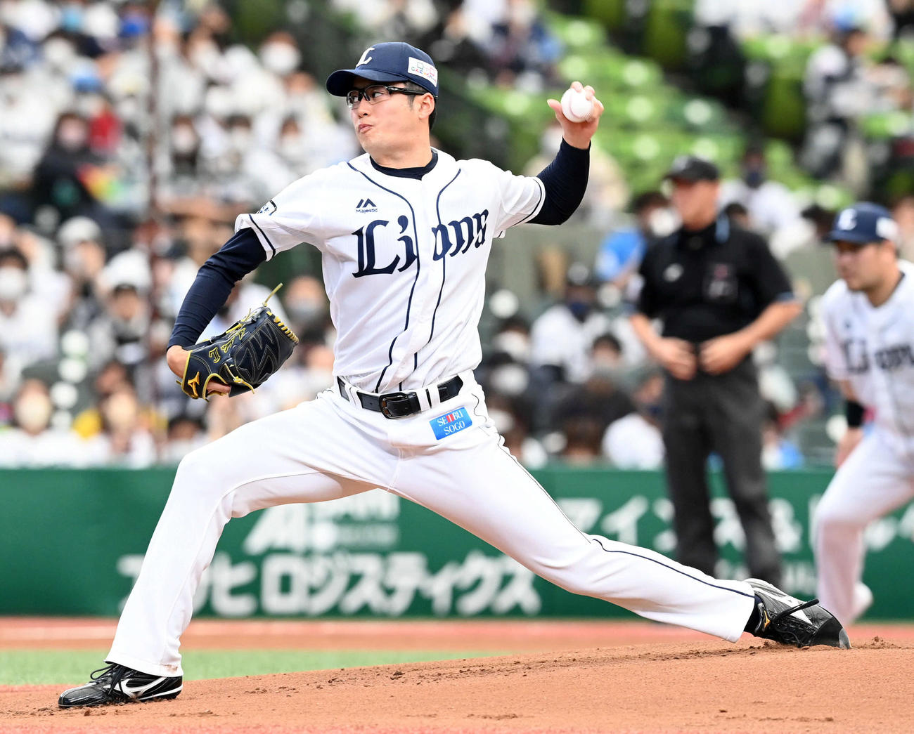 西武対ロッテ　西武の先発佐藤（撮影・たえ見朱実）