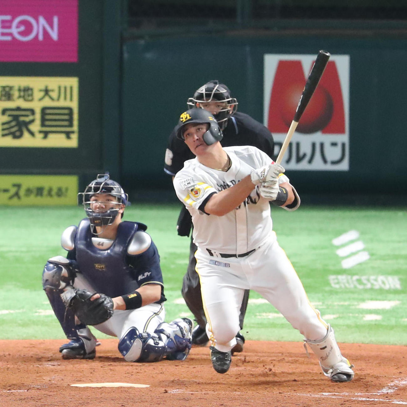 ソフトバンク対オリックス　4回裏ソフトバンク1死、リチャードは中前安打を放つ（撮影・梅根麻紀）
