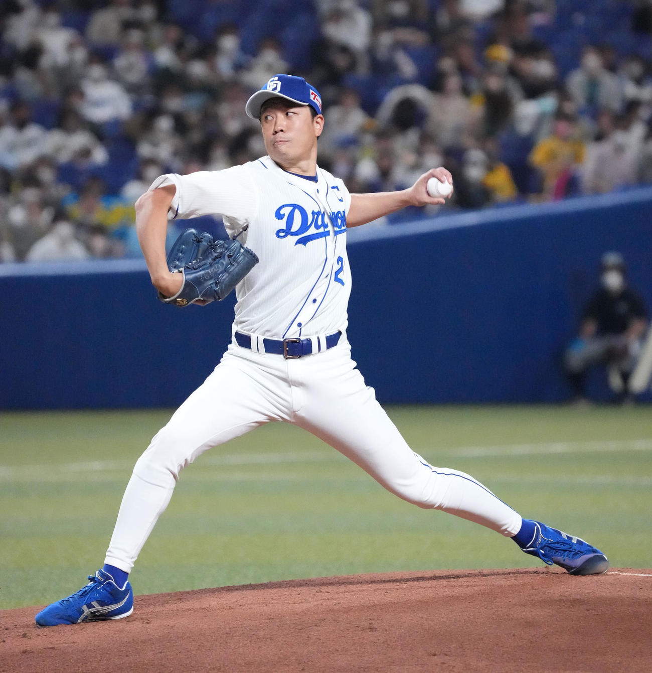 中日対阪神　力投する中日先発の大野雄（撮影・森本幸一）