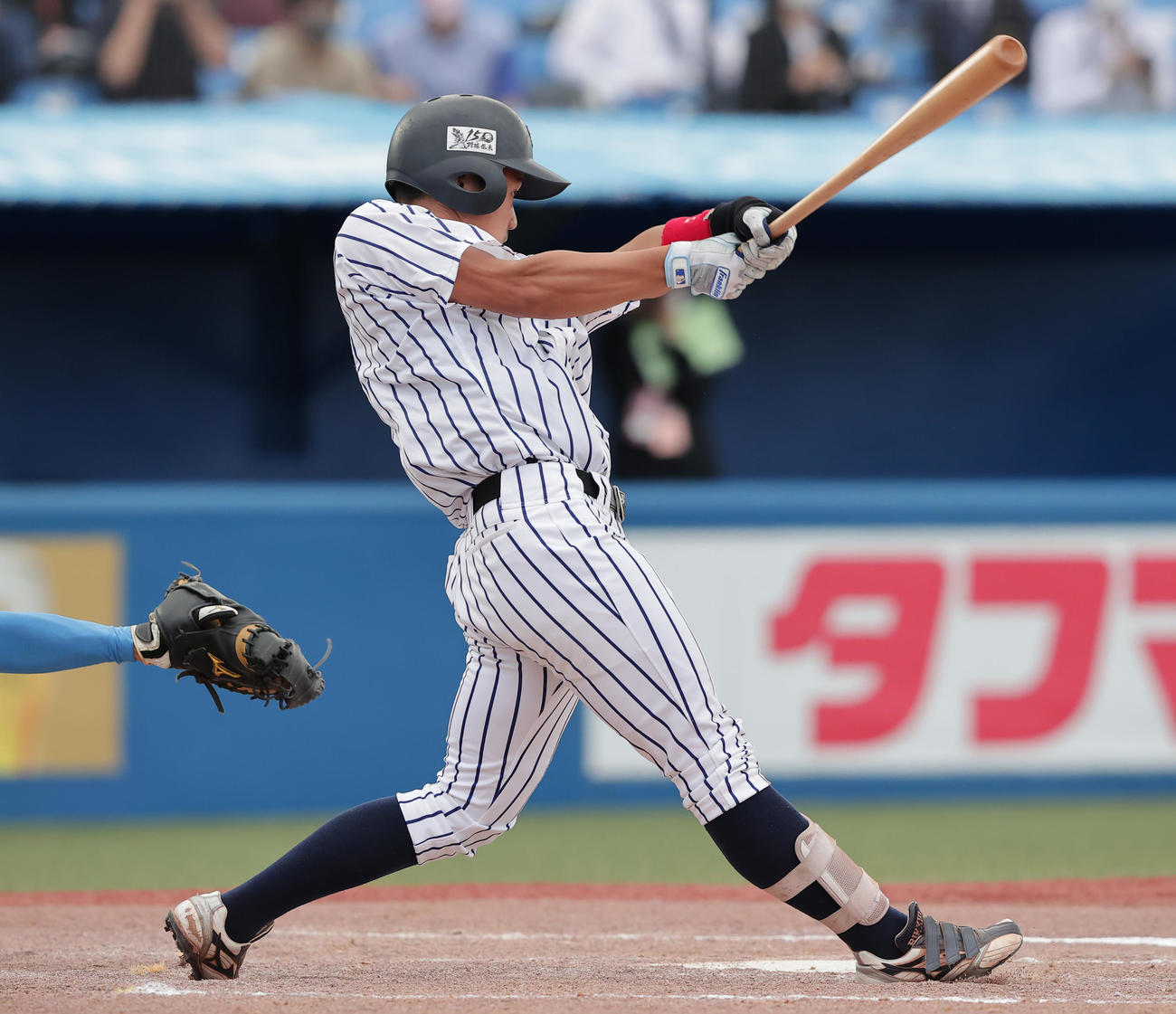 東大対立大　8回裏立大2死満塁、代打で中前2点適時打を放つ柴田颯（撮影・野上伸悟）
