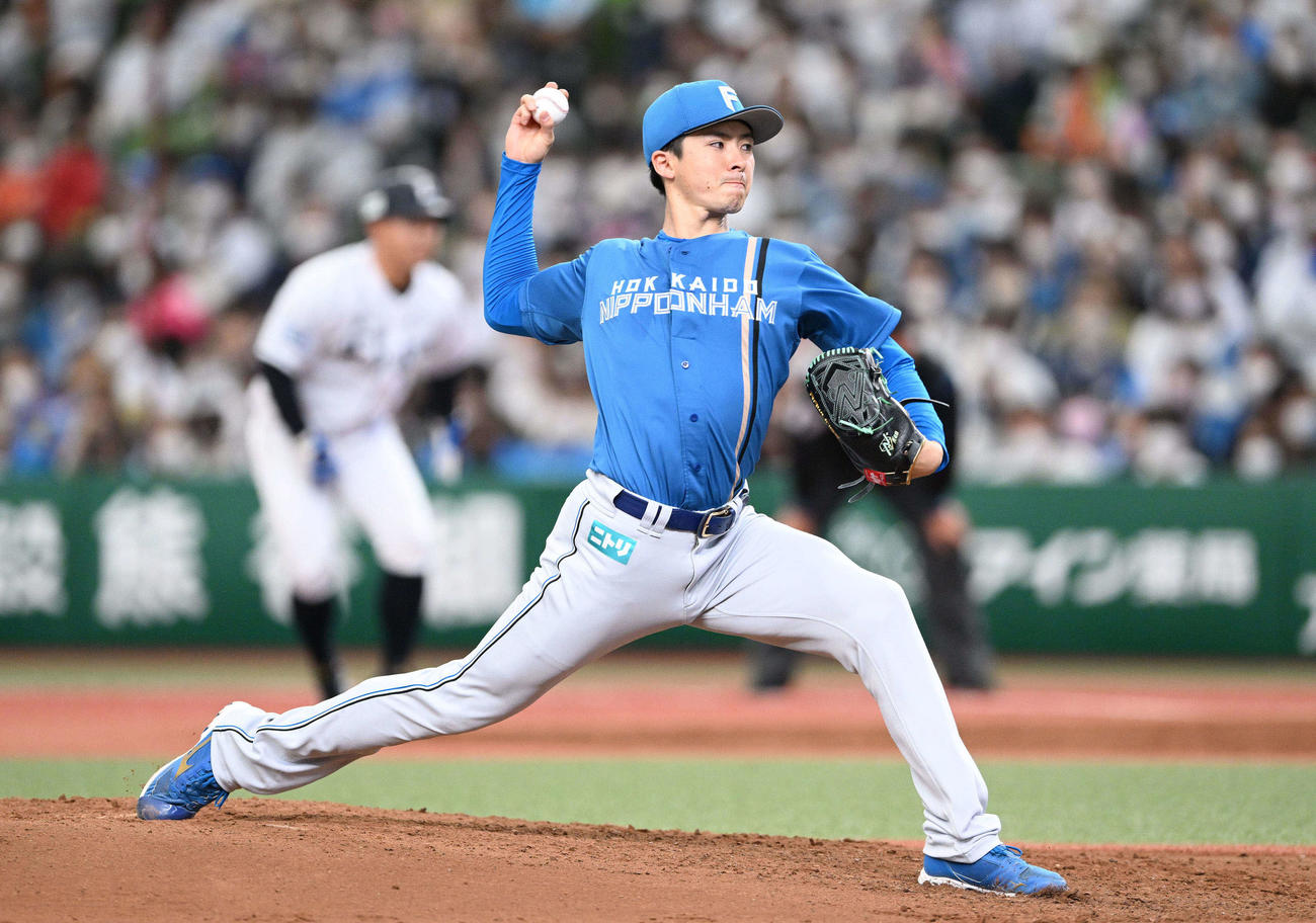 西武対日本ハム　今季初勝利を挙げた上沢（撮影・滝沢徹郎）