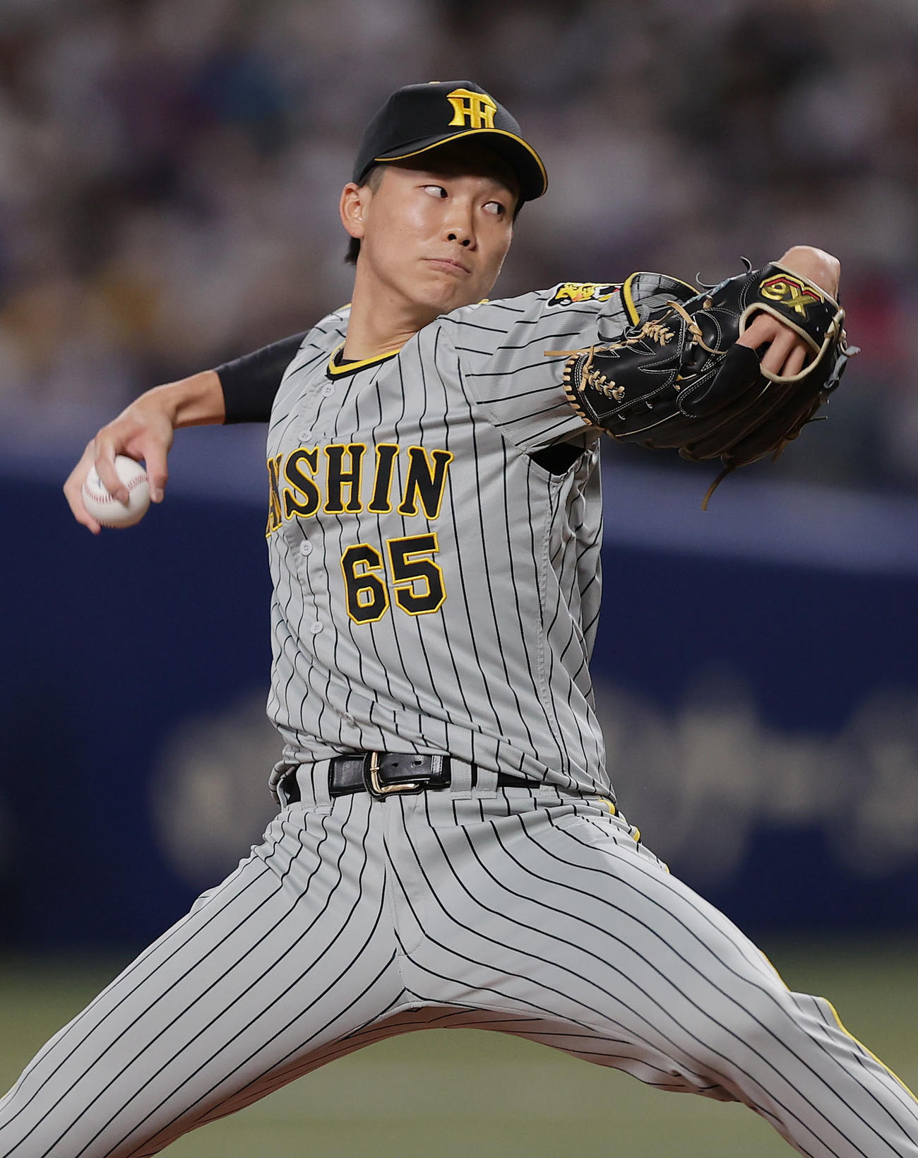 中日対阪神　阪神3番手で登板する湯浅（撮影・前田充）