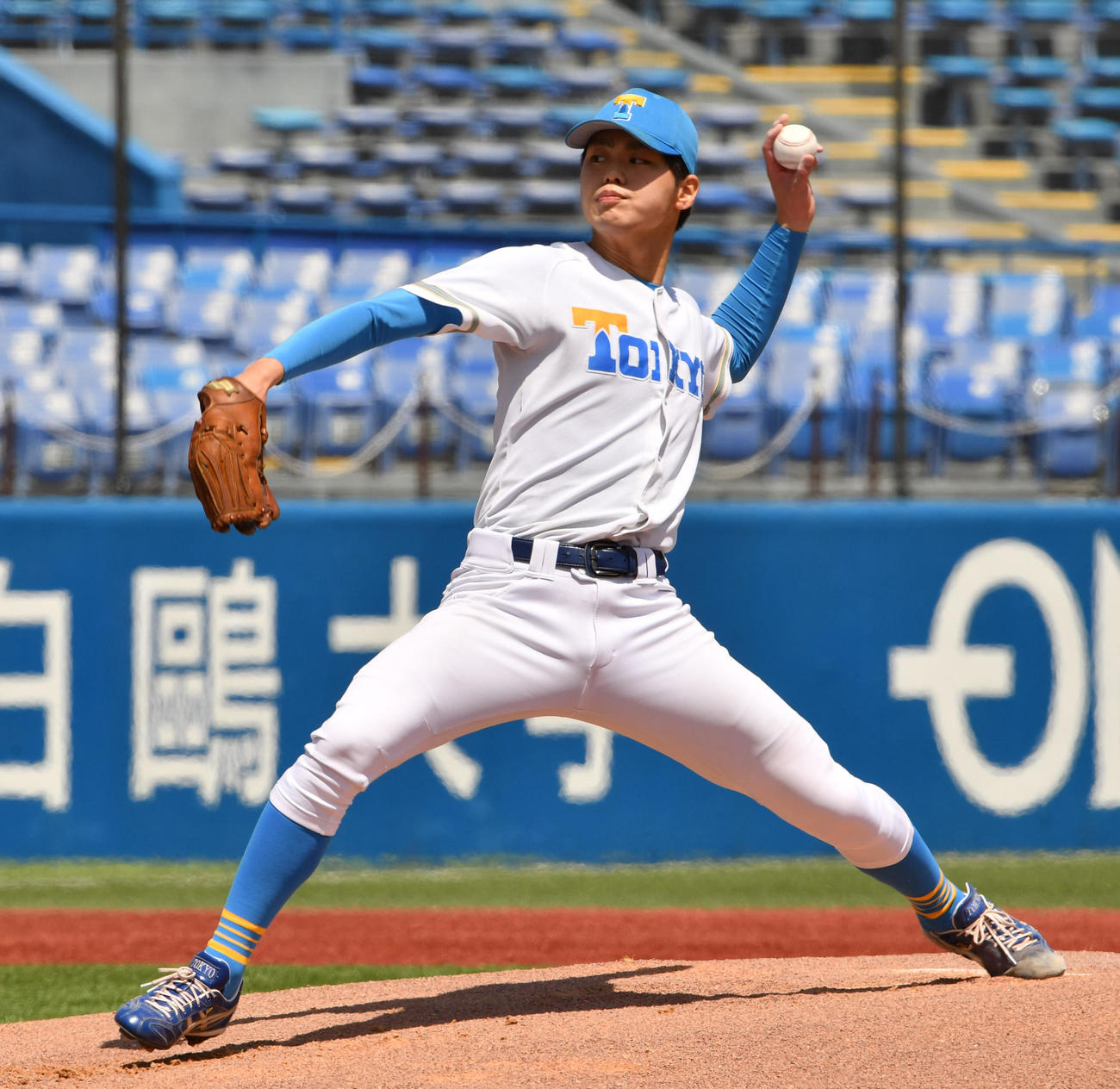 東大対早大　先発した東大・鈴木健（撮影・柴田隆二）