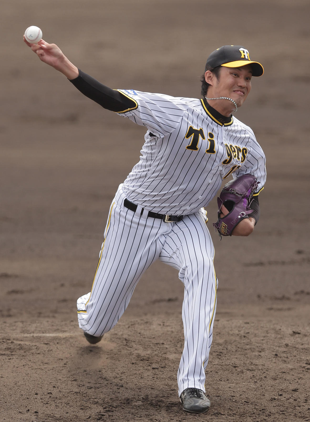 阪神対マツゲン箕島　マツゲン箕島との練習試合に先発する阪神藤浪（撮影・前田充）