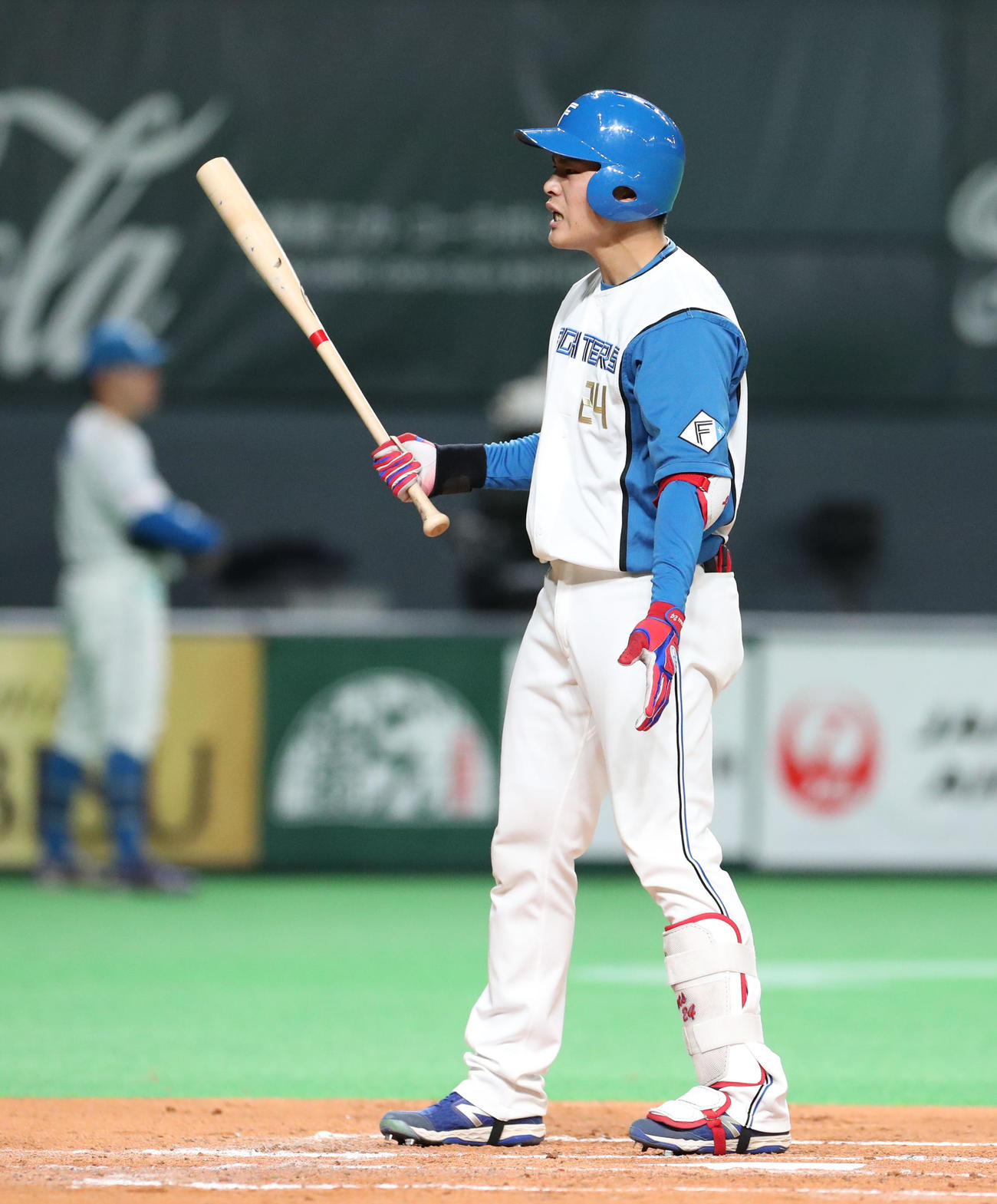 日本ハム対オリックス　1回裏日本ハム2死三塁、野村は見逃し三振に終わる（撮影・佐藤翔太）