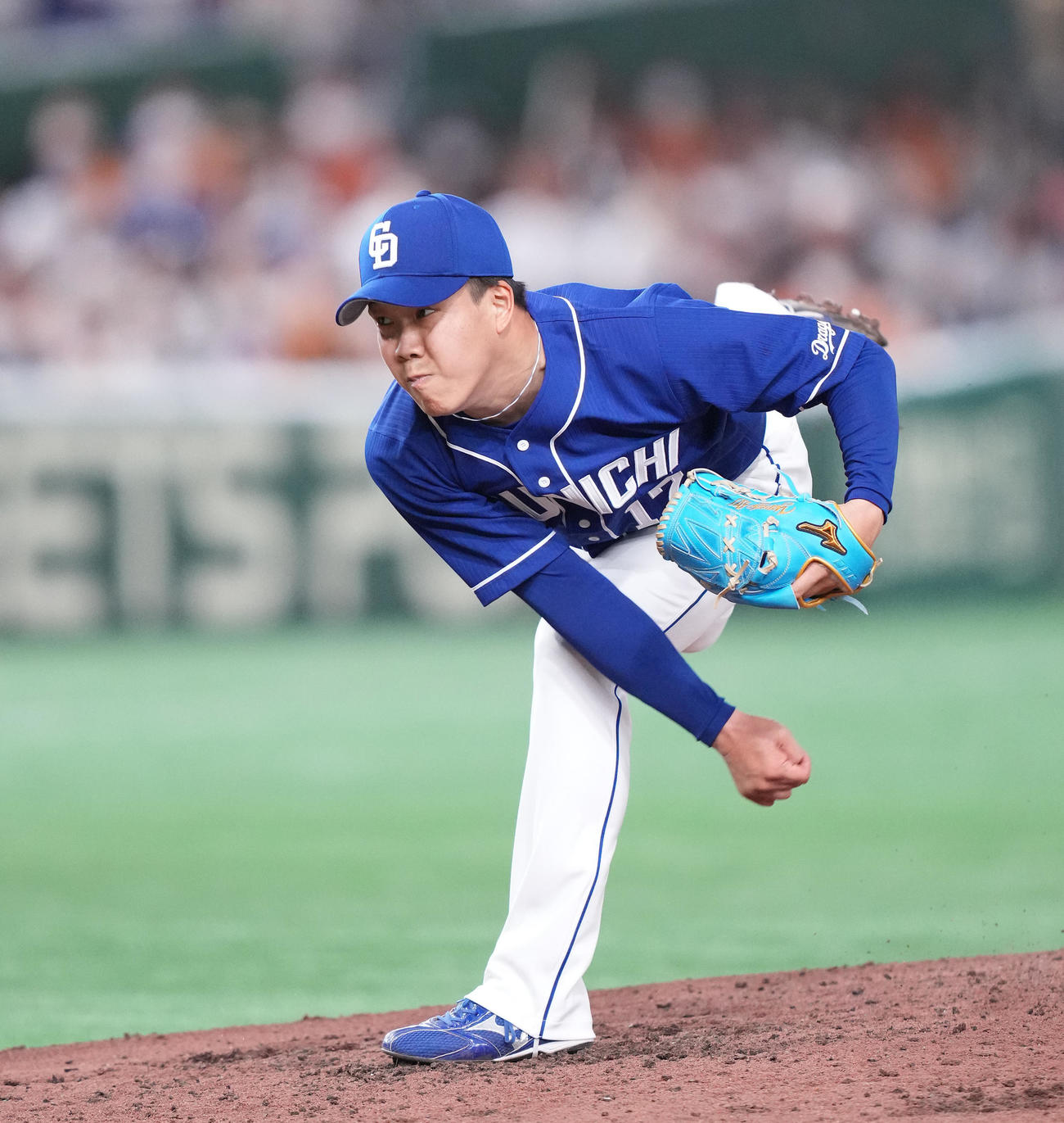 巨人対中日　先発し力投する中日柳（撮影・鈴木みどり）