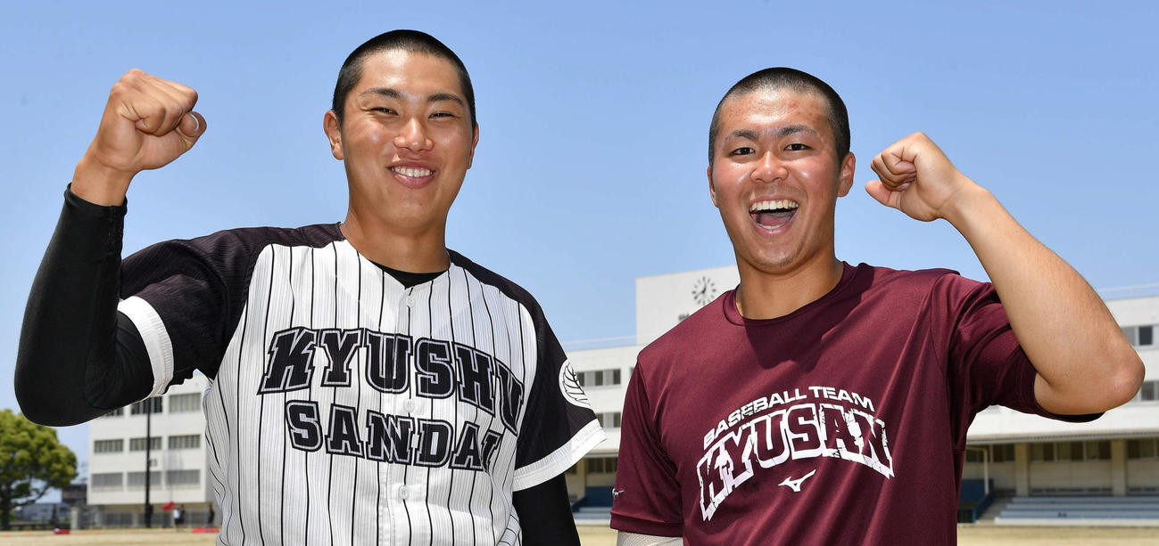 気合の「丸刈りリレー」で勝った九産大・渡辺（左）と楠本（撮影・岩下翔太）