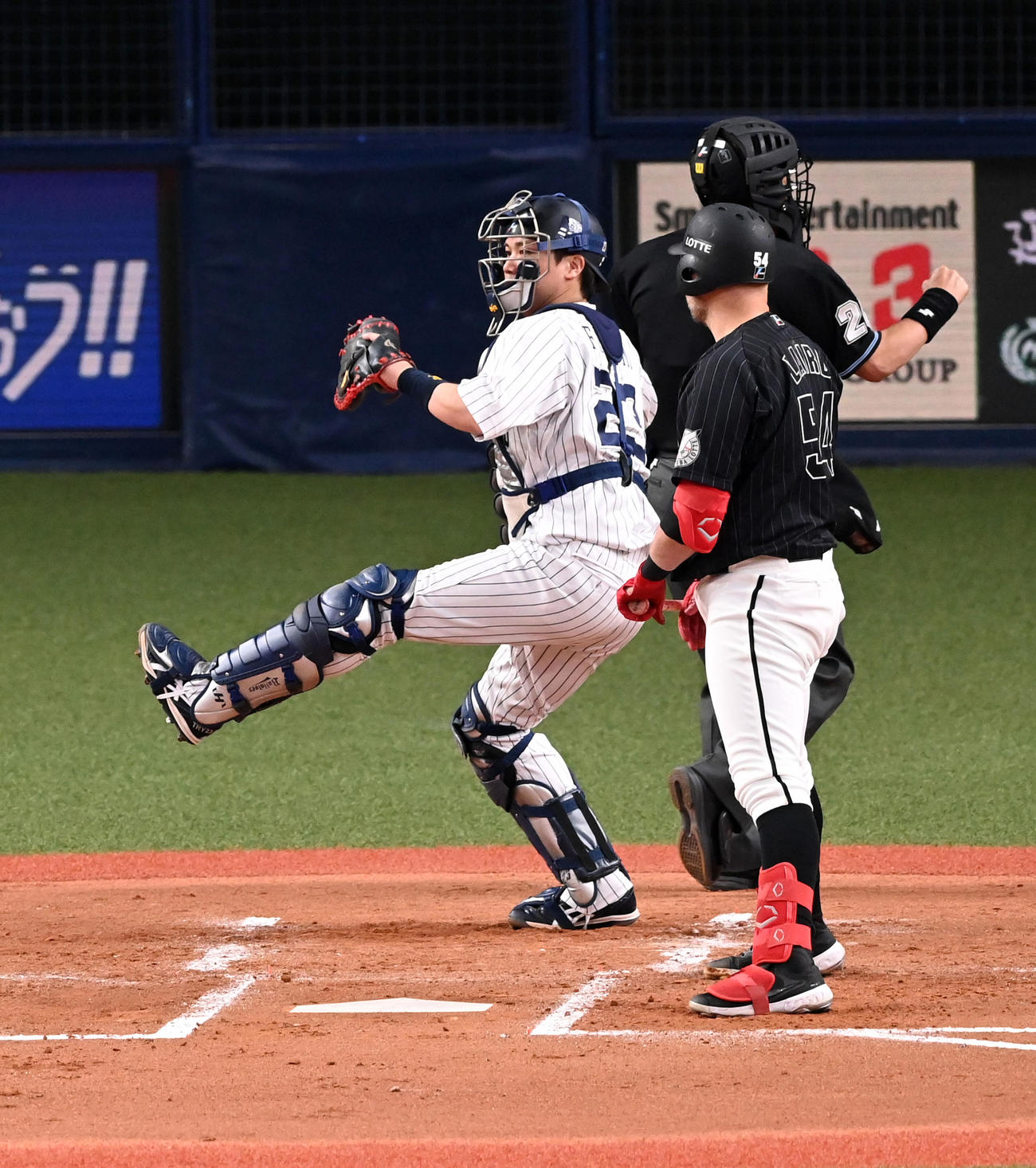 オリックス対ロッテ　2回表ロッテ無死、レアードは見逃しの三振に倒れる（撮影・前岡正明）