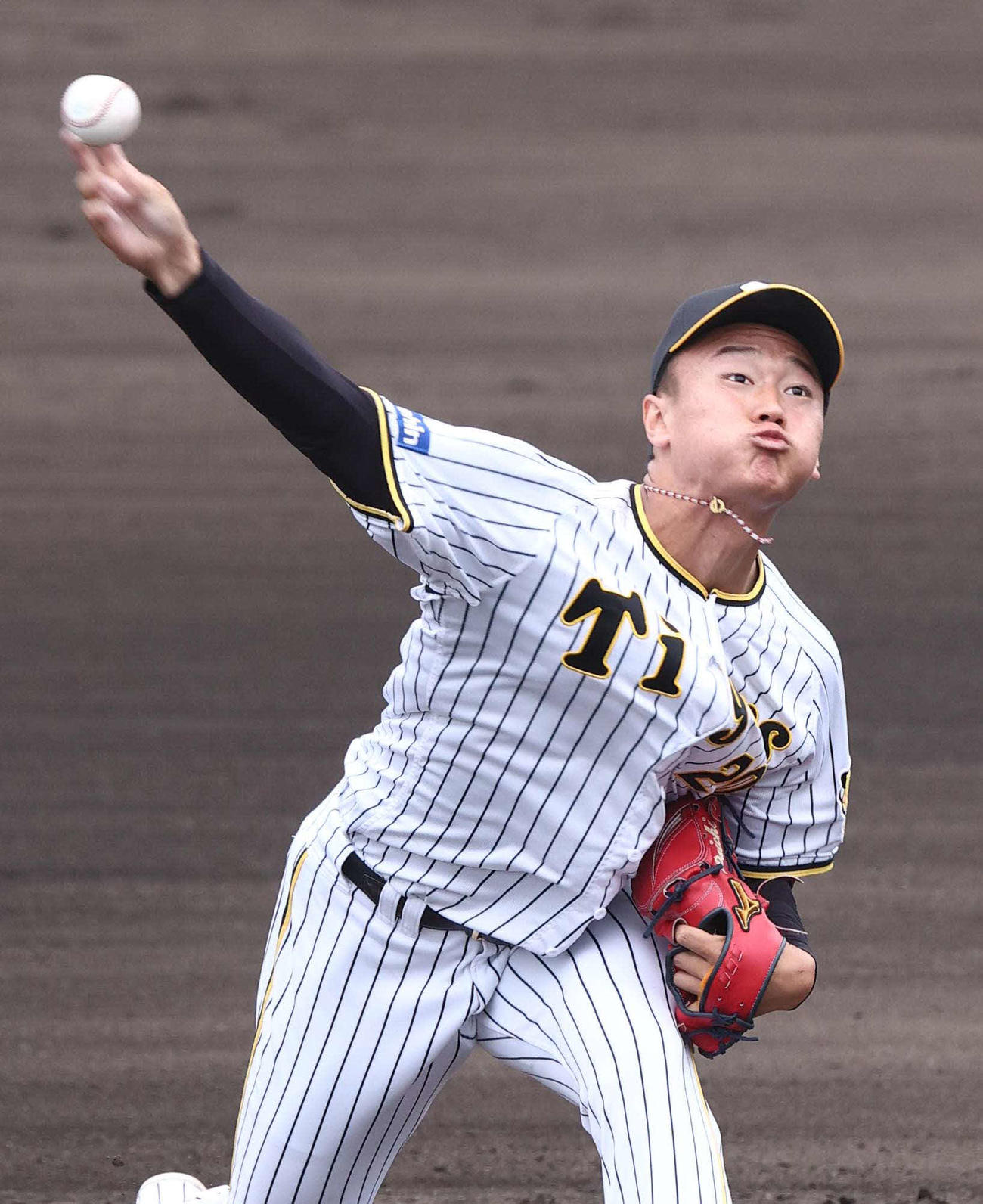 阪神対ソフトバンク　2番手で登板する森木（撮影・上田博志）