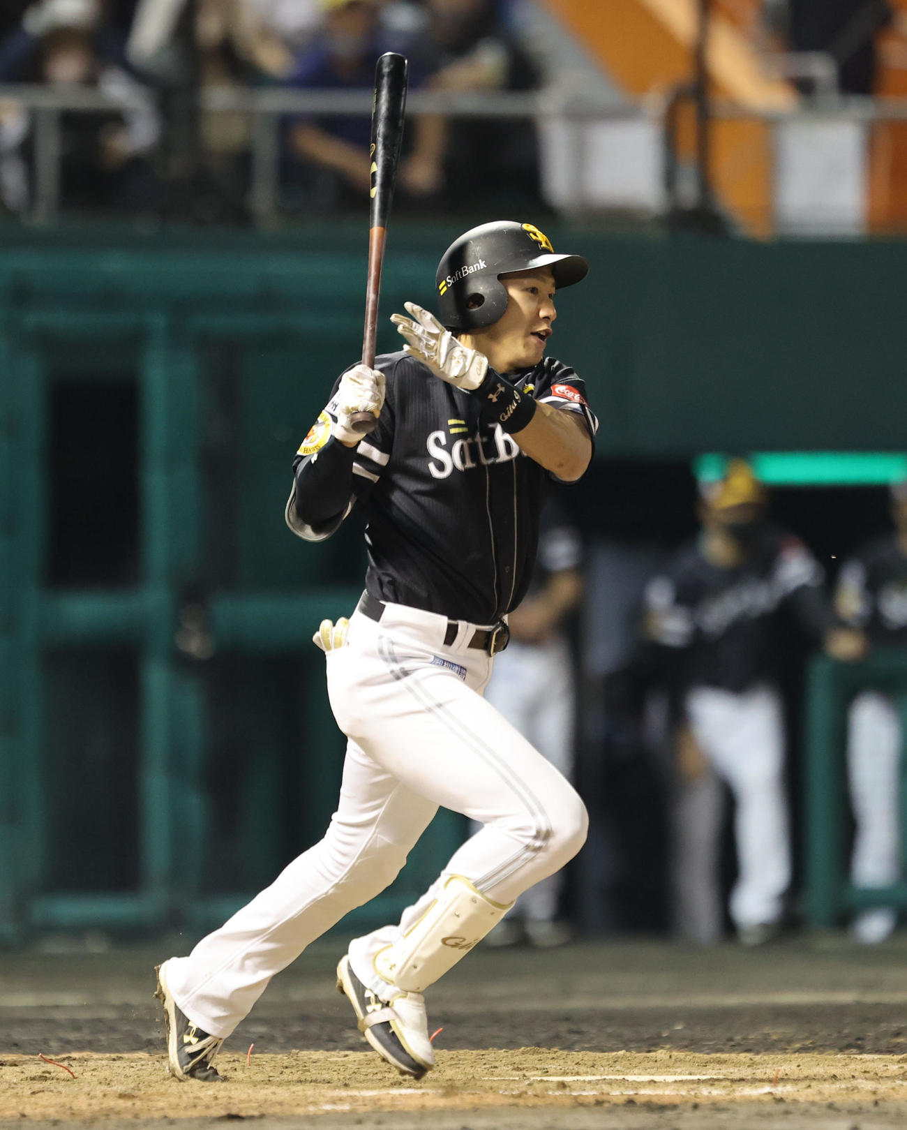 西武対ソフトバンク　9回表ソフトバンク無死一、二塁、柳田悠岐は右前に同点適時打を放つ（撮影・梅根麻紀）