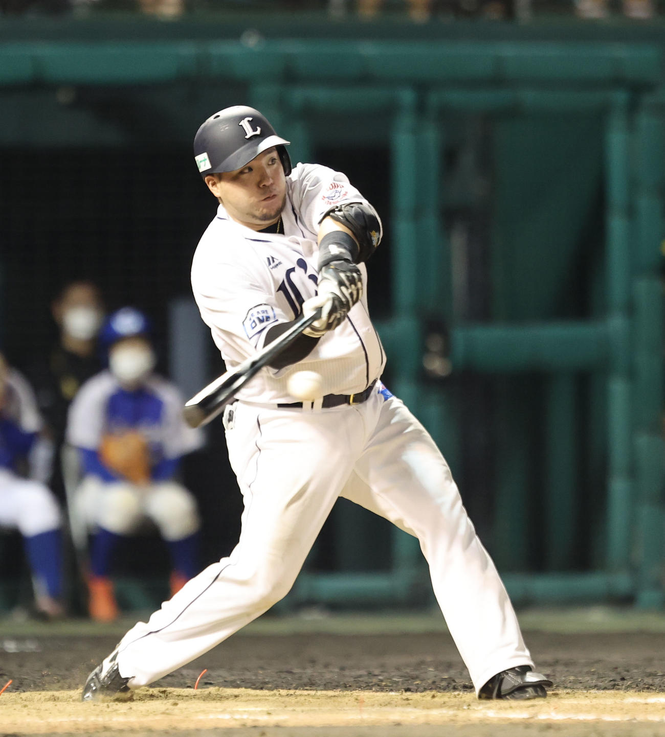 西武対ソフトバンク　8回裏西武2死、山川穂高は中前安打を放つ（撮影・梅根麻紀）