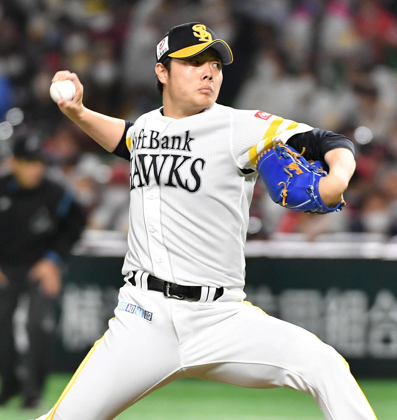 ソフトバンク対ロッテ　8回表より登板した、ソフトバンク3番手の松本（撮影・岩下翔太）