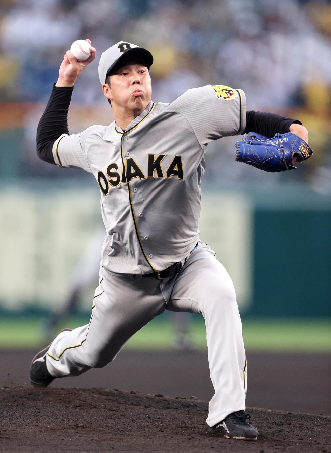 阪神対巨人　力投する阪神先発の青柳（撮影・上山淳一）