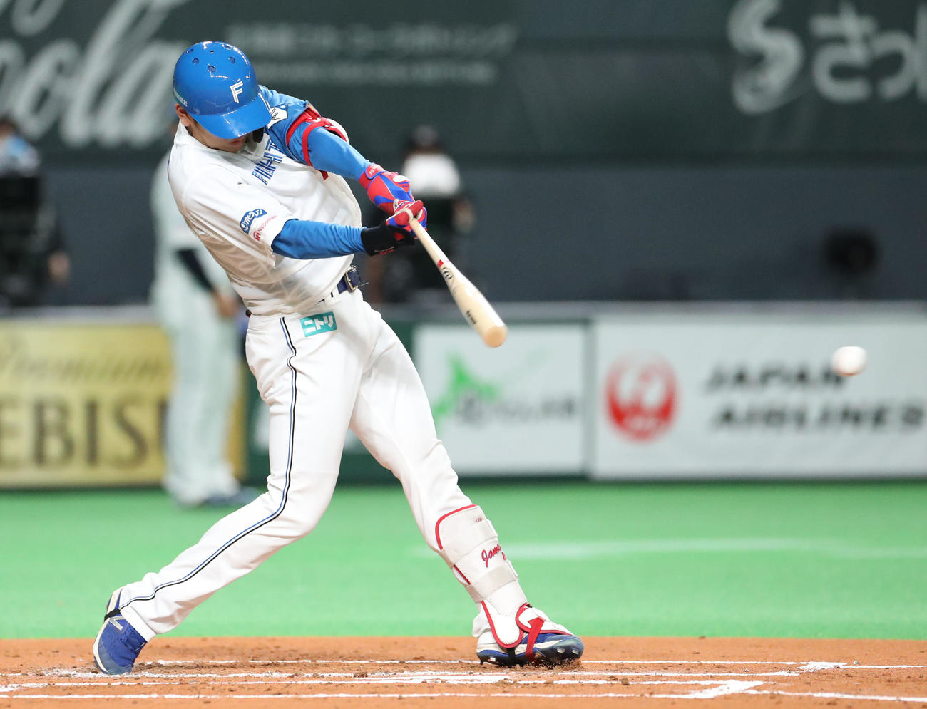 日本ハム対西武　1回裏日本ハム2死三塁、野村は先制となる右前適時打を放つ（撮影・佐藤翔太）