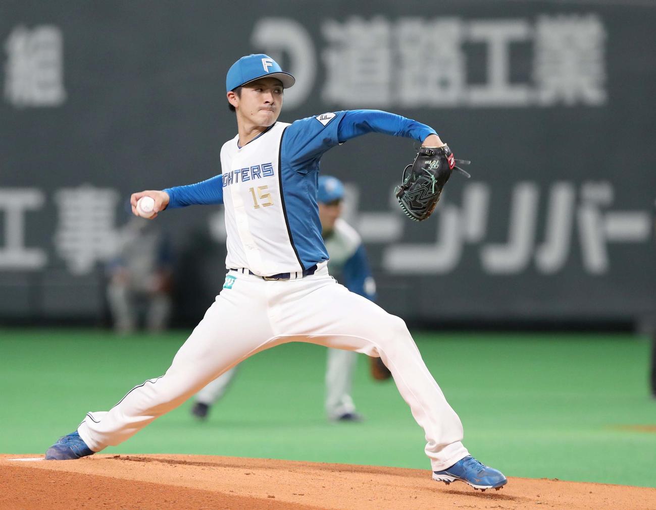 日本ハム対西武　日本ハム先発の上沢（撮影・黒川智章）