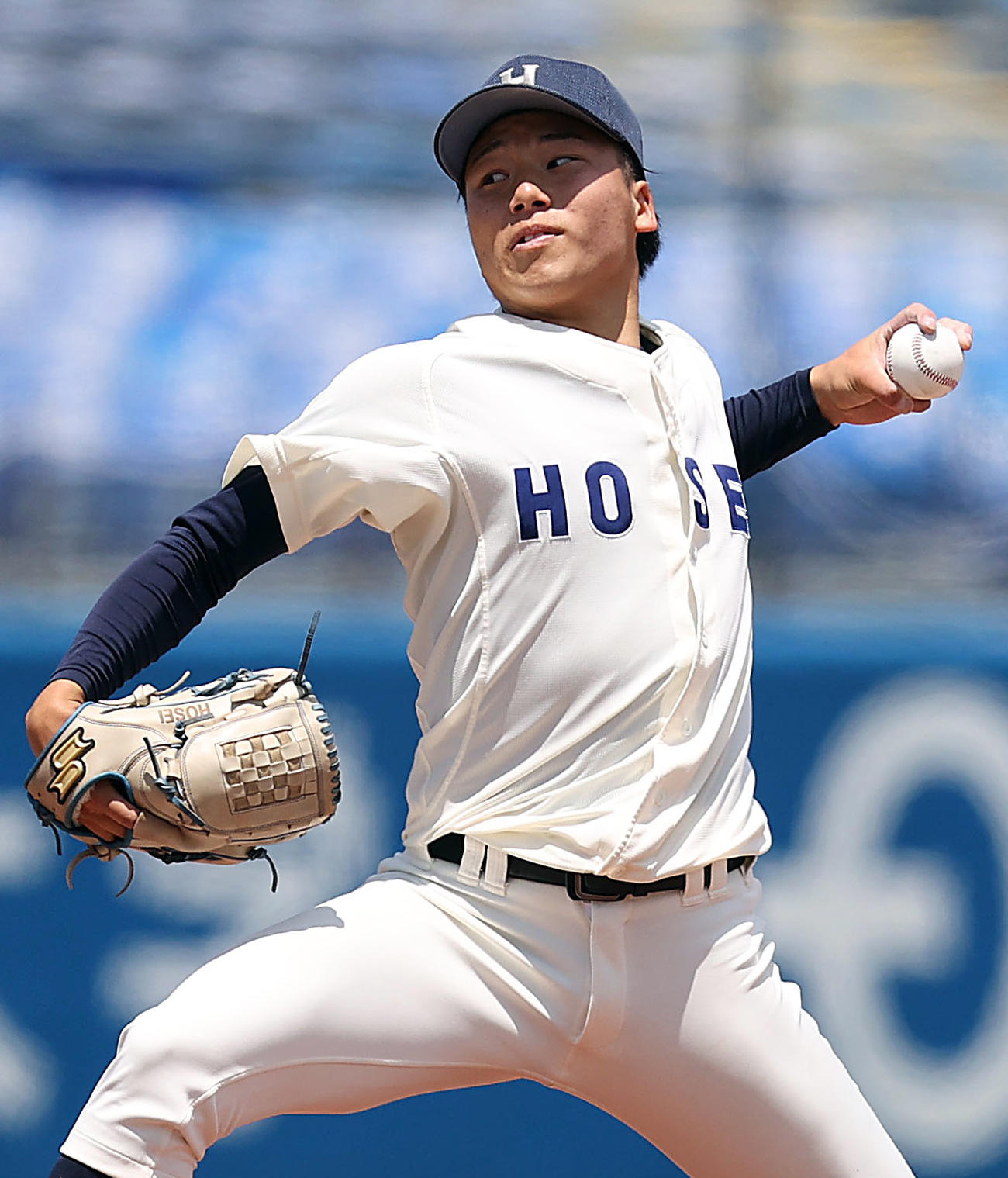東大対法大　法大先発の尾崎（撮影・狩俣裕三）