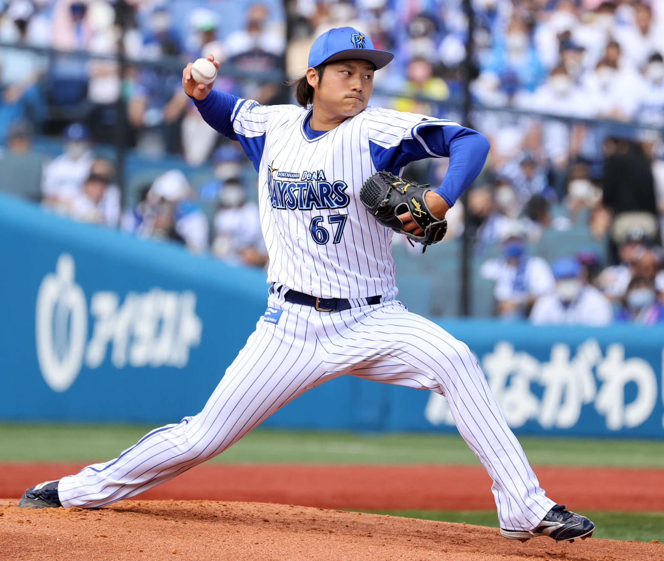 DeNA対ヤクルト　力投するDeNA先発有吉優樹（撮影・浅見桂子）