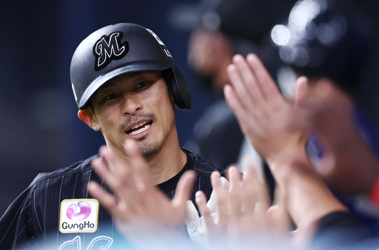 ロッテ荻野貴司（2021年11月12日撮影）