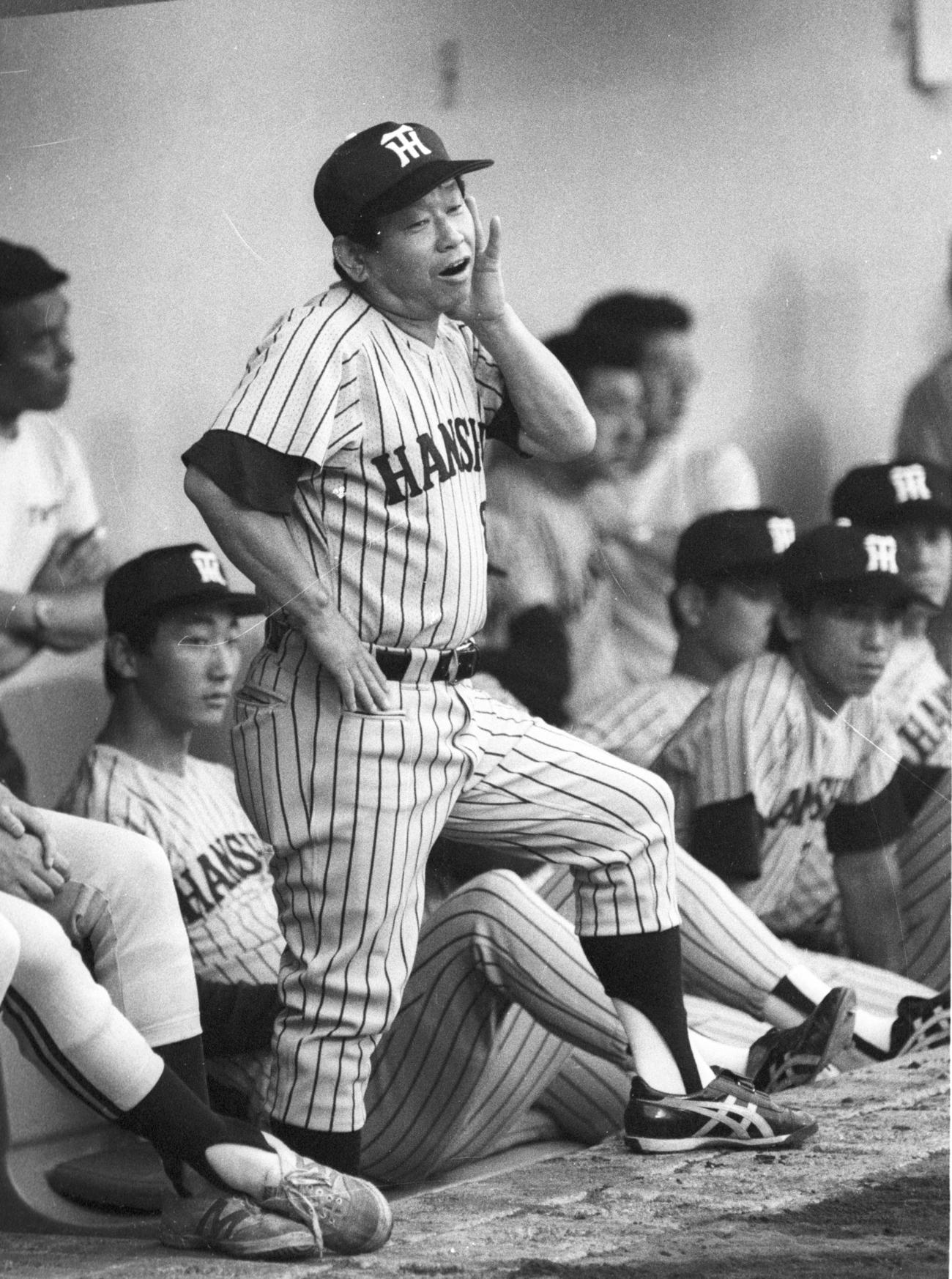 1985年広島対阪神・9回戦　連敗で吉田義男監督は、厳しい表情（1985年6月13日撮影）