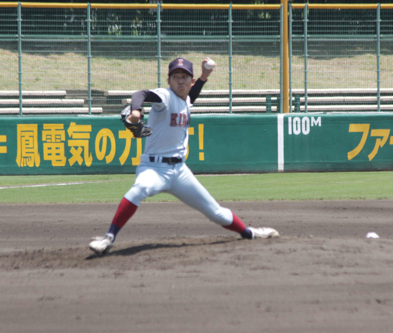 プロ注目の近大・久保玲司投手が先発して安定した投球を披露した