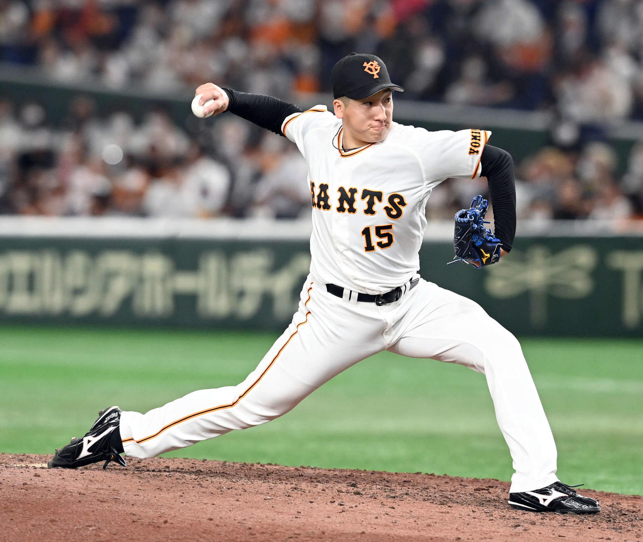巨人対オリックス　9回からマウンドに上がった巨人大勢（撮影・たえ見朱実）