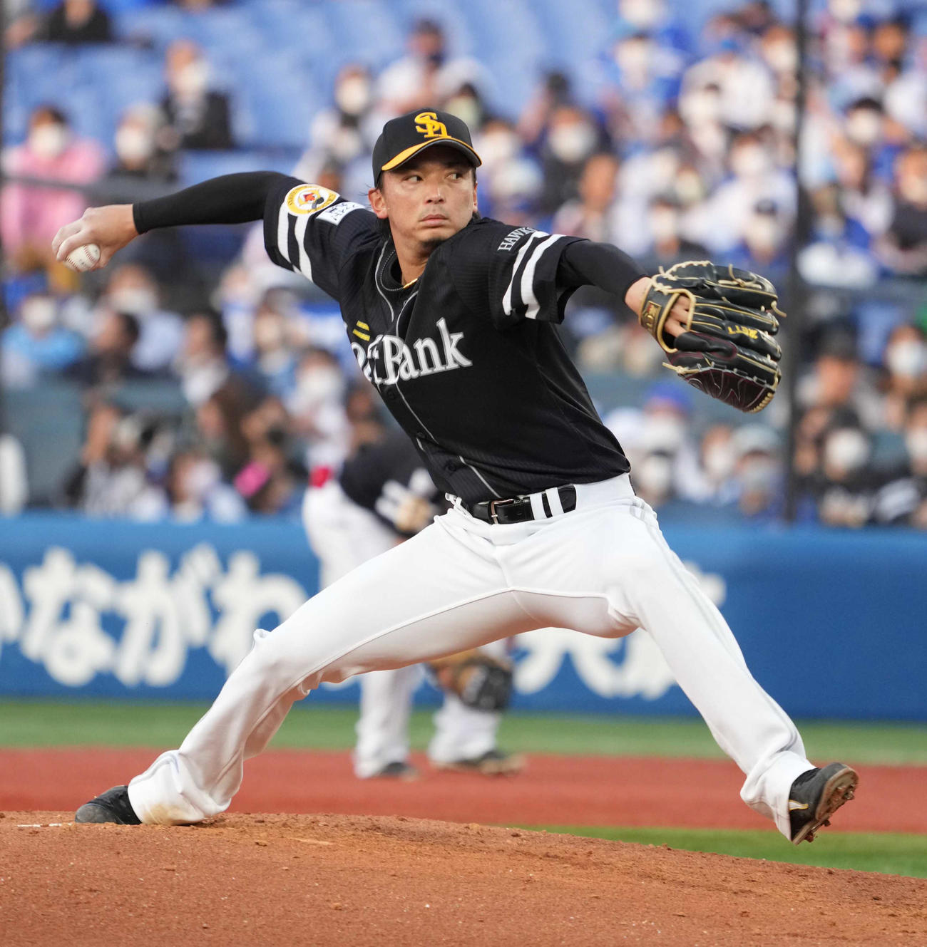 DeNA対ソフトバンク　ソフトバンク先発東浜（撮影・小沢裕）