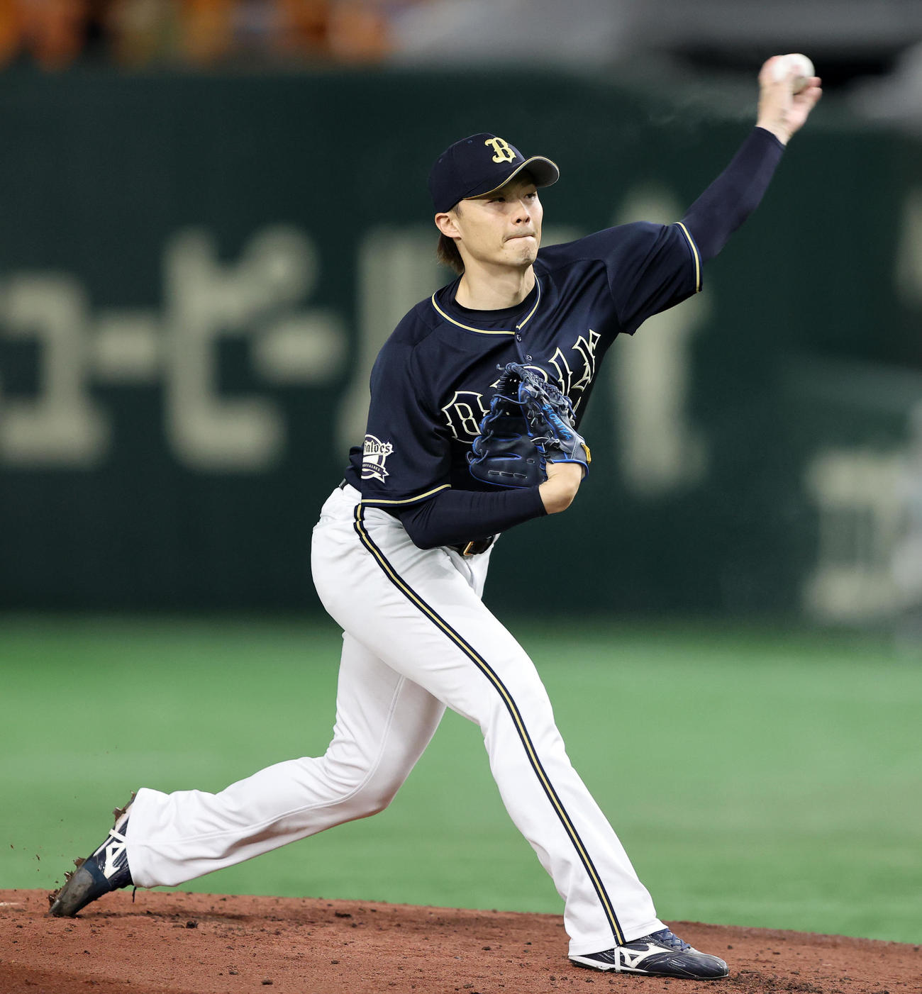 巨人対オリックス　力投するオリックス先発の山崎福（撮影・鈴木正人）