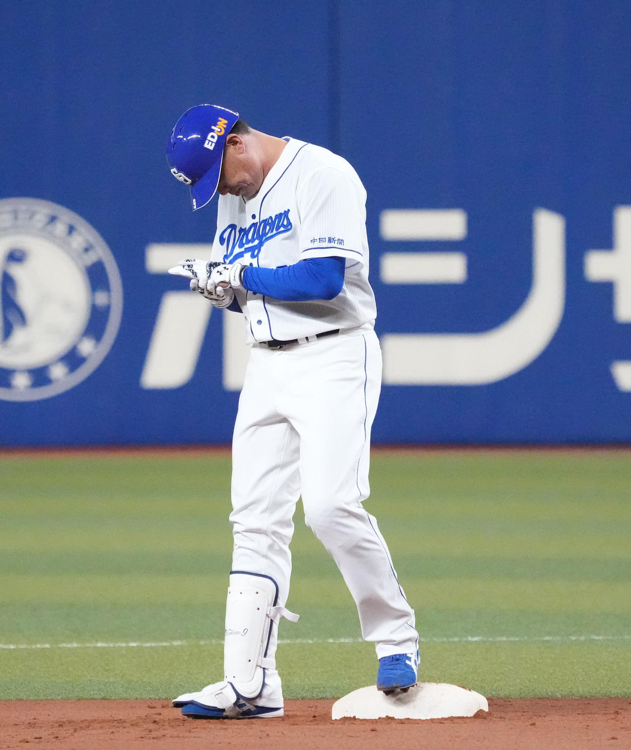 中日対西武　6回裏中日2死二塁、右適時二塁打を放った福留（撮影・森本幸一）