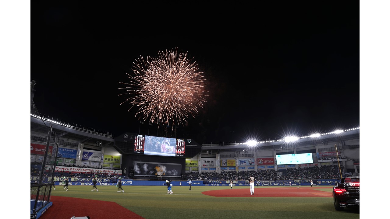 2021年にZOZOマリンで打ち上げられた花火