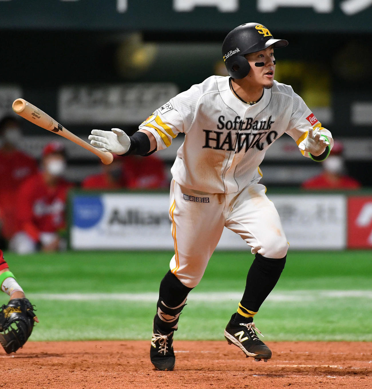 ソフトバンク対広島　4回裏ソフトバンク2死一、二塁、牧原大は右適時二塁打を放つ（撮影・岩下翔太）