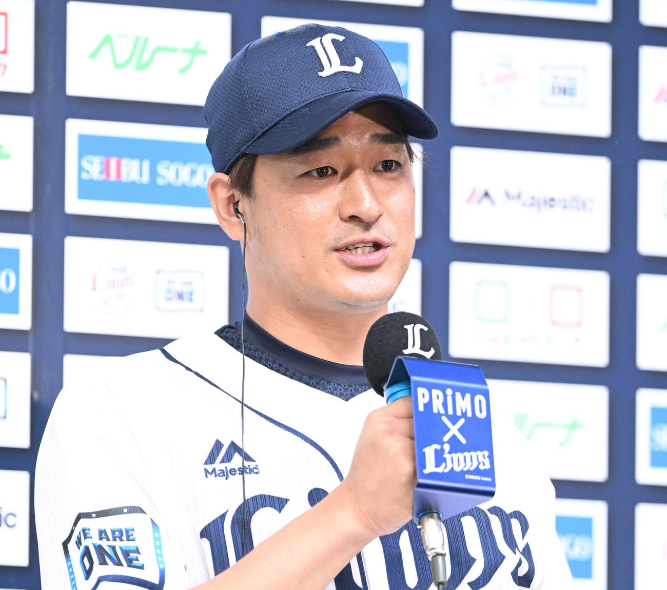 西武対DeNA　ヒーローインタビューを受ける西武平井（撮影・滝沢徹郎）