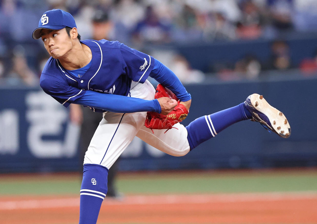 オリックス対中日　8回に登板する中日根尾（撮影・上山淳一）