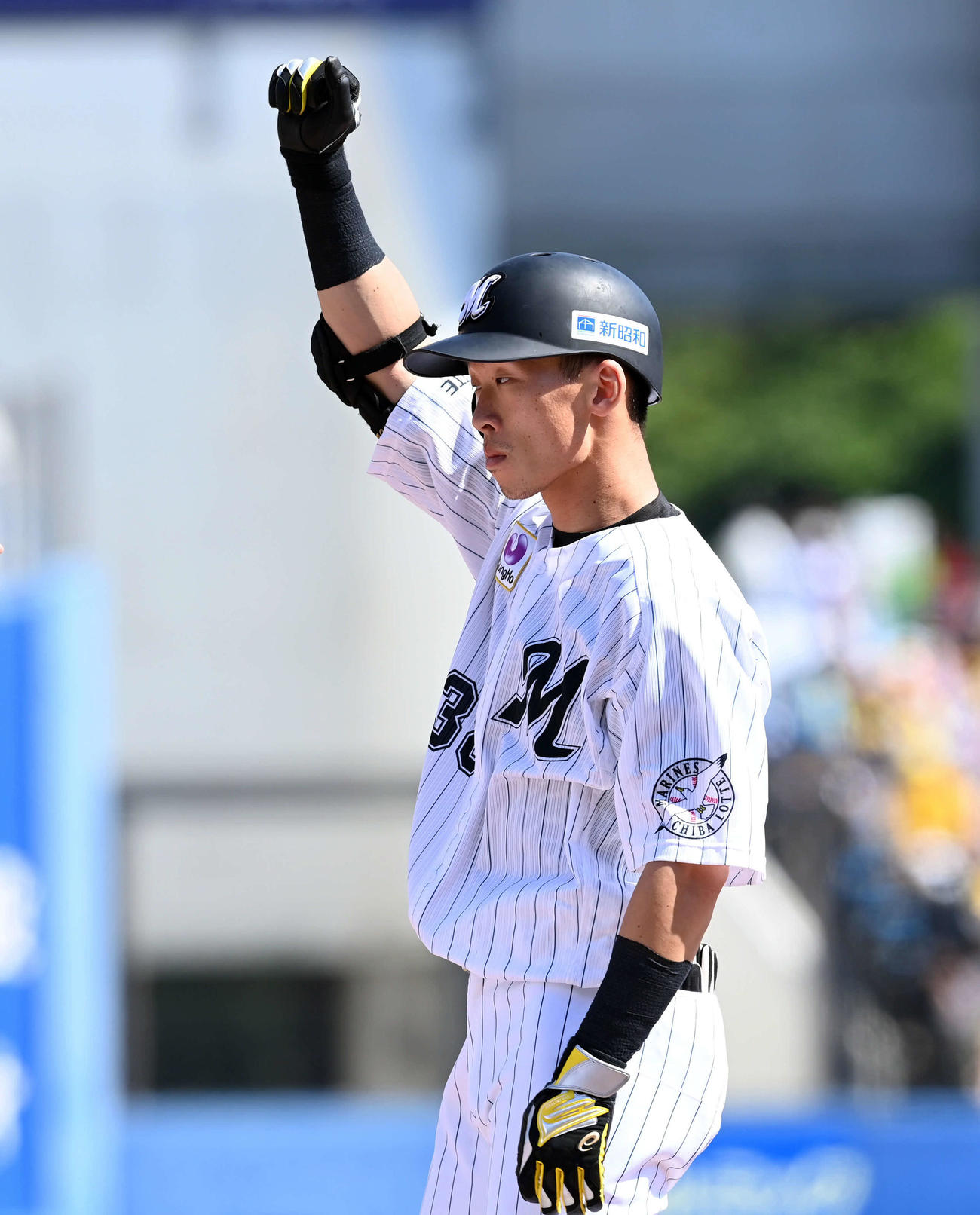 ロッテ対阪神　2回裏ロッテ2死一、二塁、左前に先制の適時打を放った高部（撮影・たえ見朱実）
