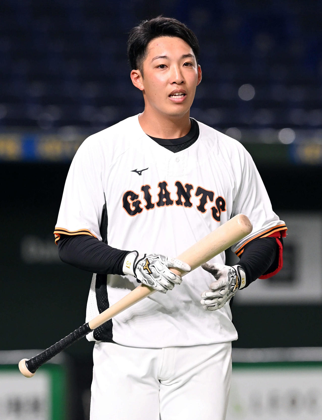 巨人対ソフトバンク　1軍に合流した巨人赤星（撮影・たえ見朱実）