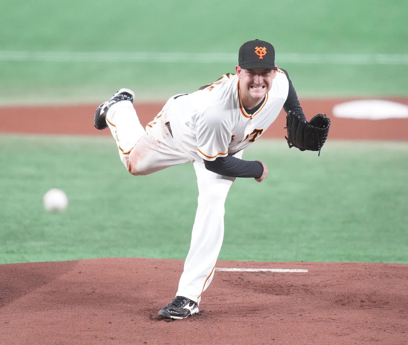 巨人対ソフトバンク　来日初先発の巨人アンドリース（撮影・鈴木みどり）