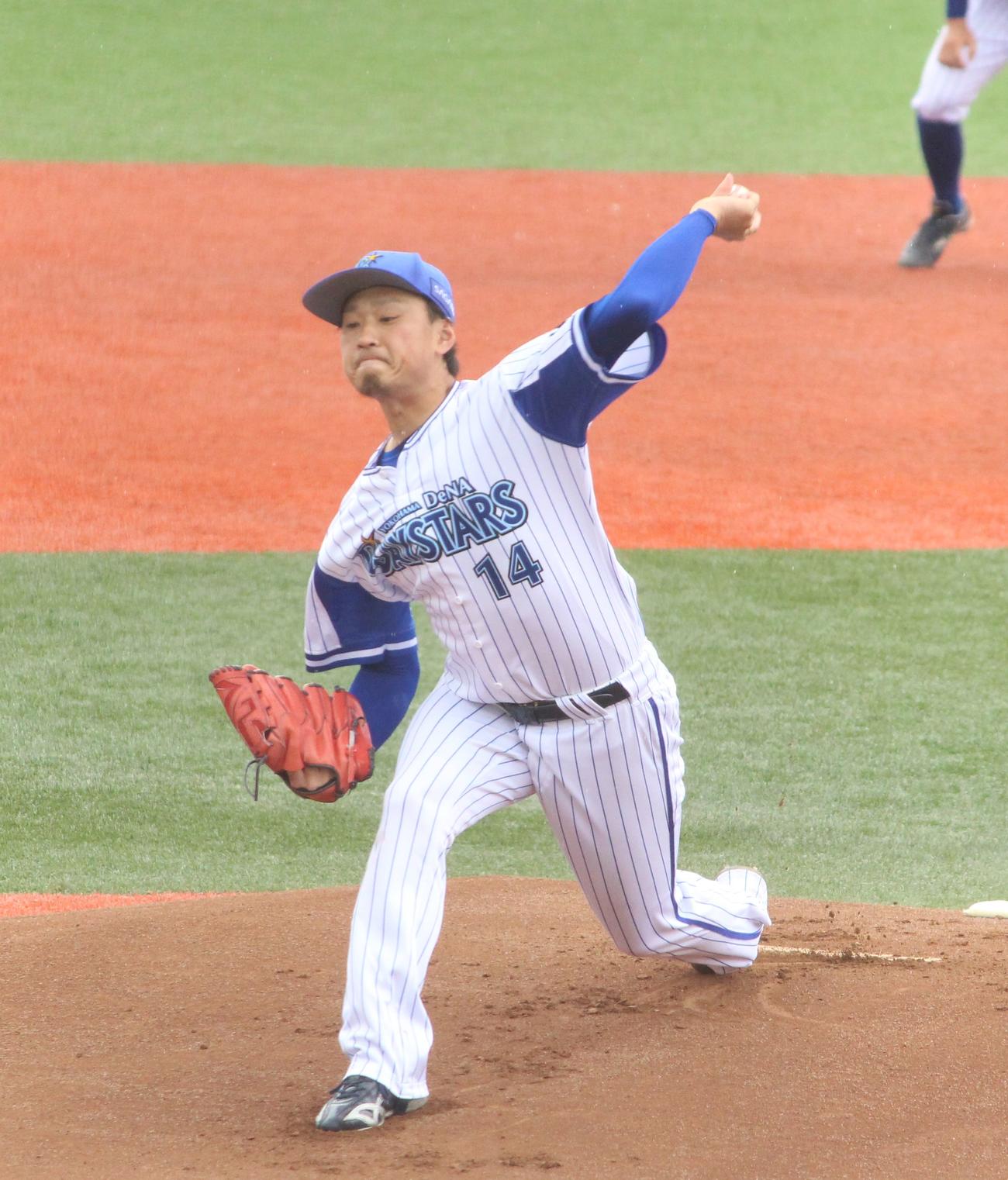 DeNA2軍対日本海オセアンリーグ選抜　先発し2回無安打無失点に抑えたDeNA石田（2022年5月12日撮影）