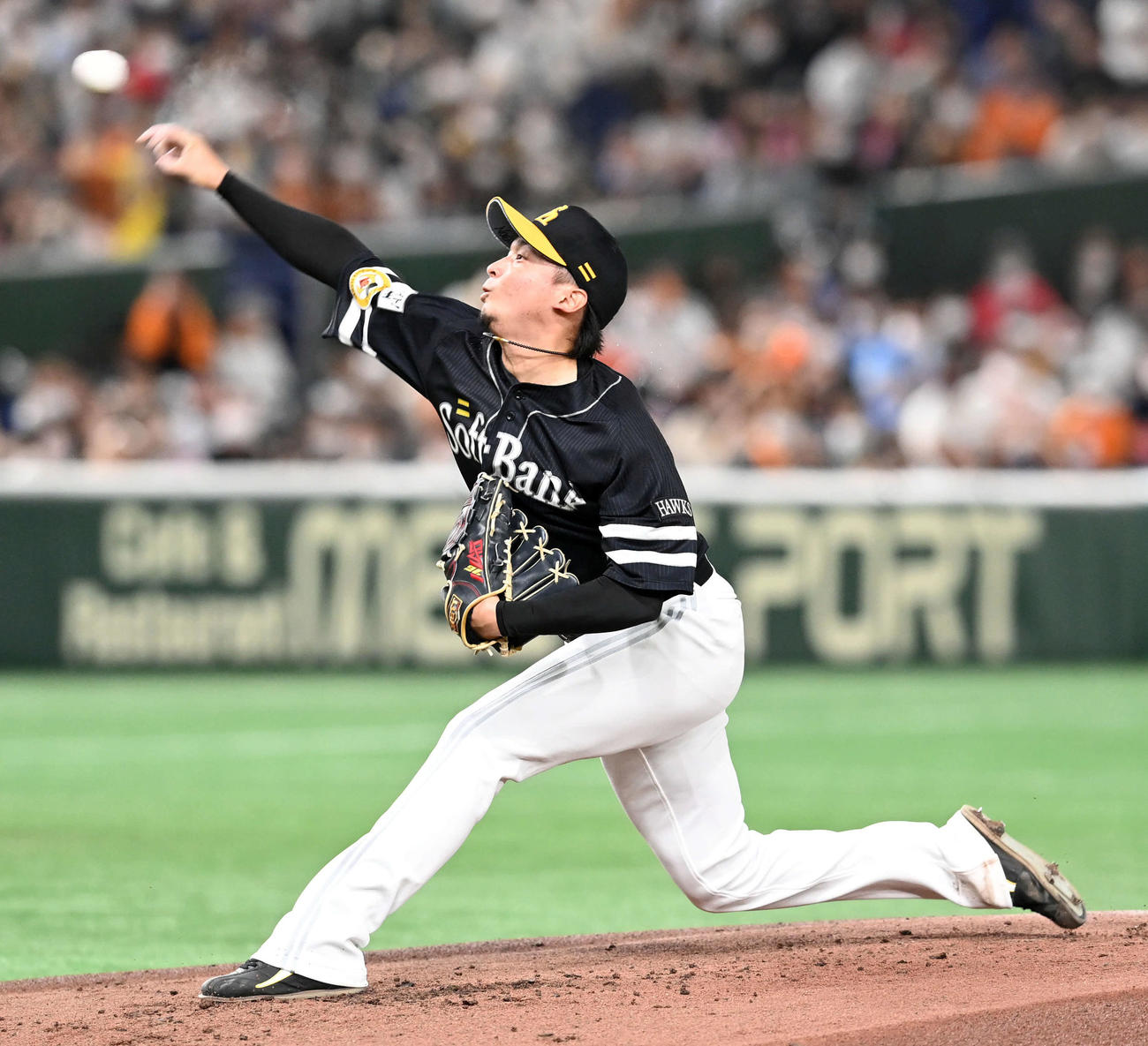 巨人対ソフトバンク　ソフトバンクの東浜（撮影・たえ見朱実）