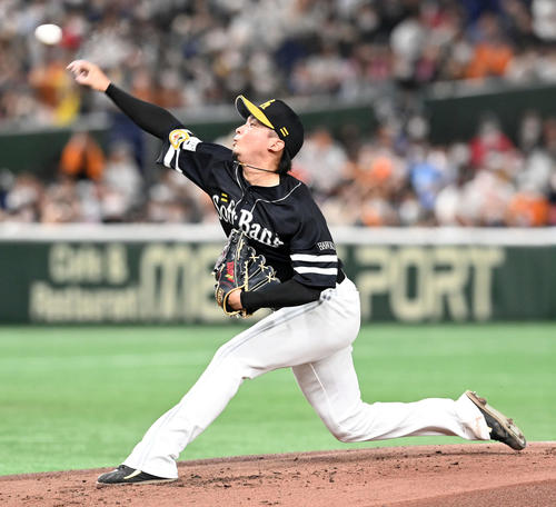 巨人対ソフトバンク　ソフトバンクの東浜（撮影・たえ見朱実）