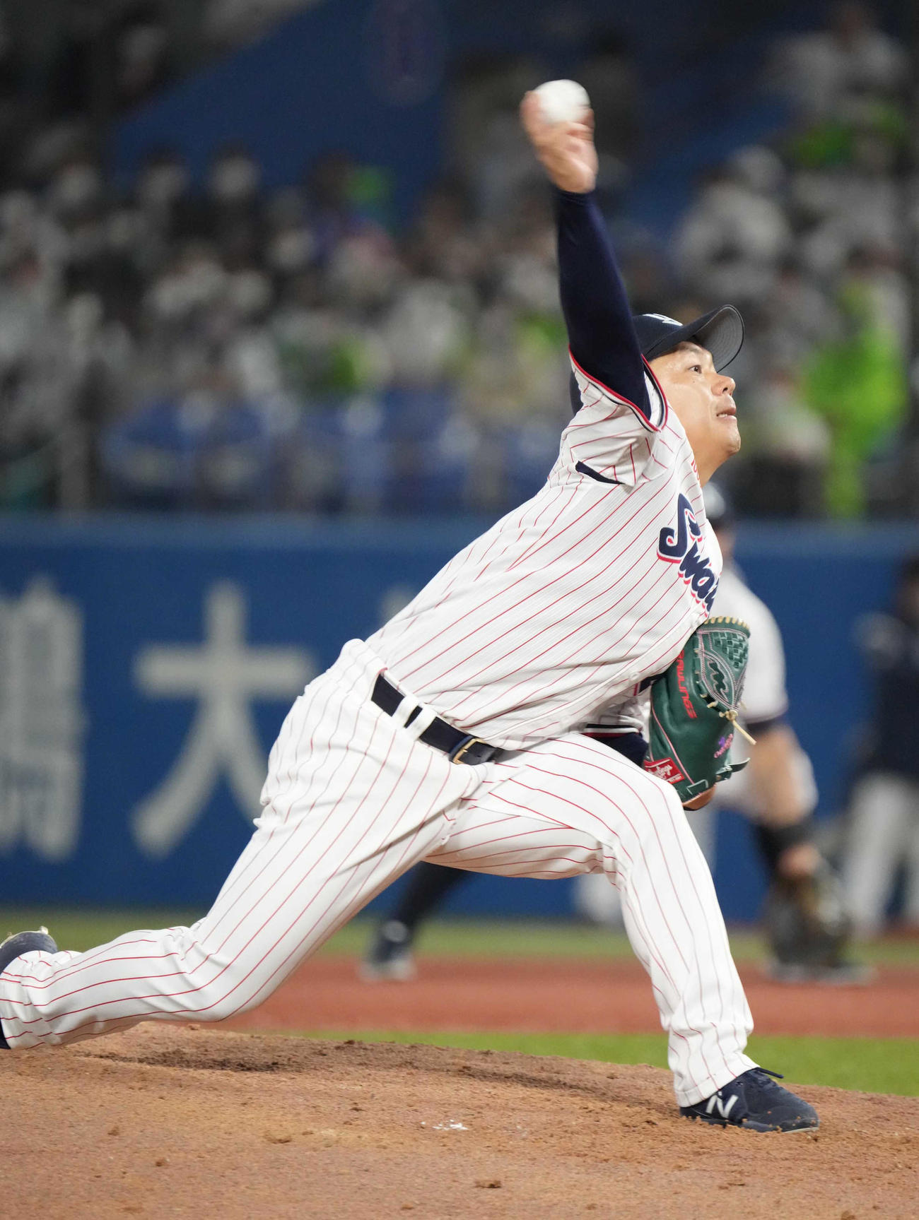 ヤクルト対西武　ヤクルト先発の小川（撮影・小沢裕）